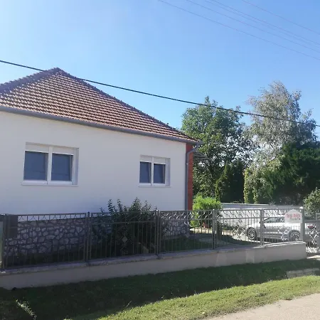 Total Relax Apartmanhaz Bogacs