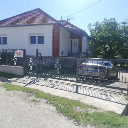 Total Relax Apartmanhaz Apartment